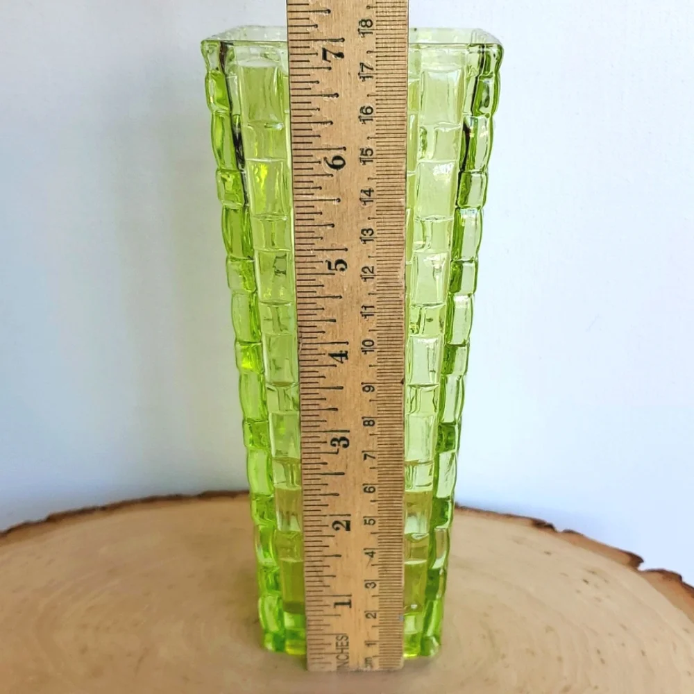 Vintage Textured Light Green Color Square Vase - Picture 6 of 9